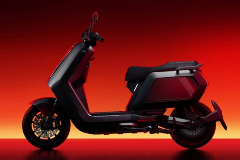 Elektrikli scooter rekoru Çin’den geldi: Şanghay F1 pistinde gövde gösterisi  - 2. Resim