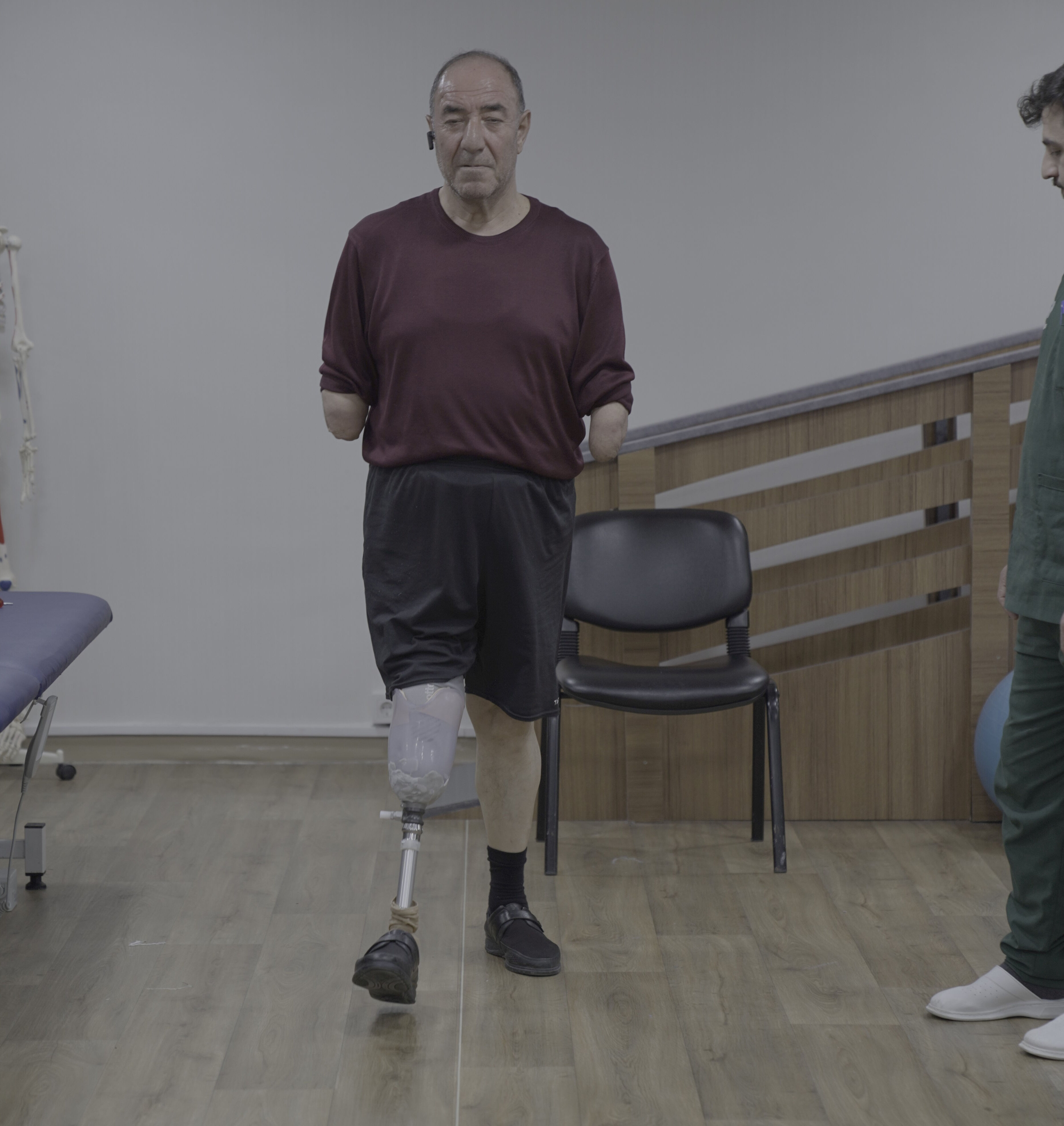 Üç uzvunu kaybetti, protezlerle hayata tutundu - 3. Resim