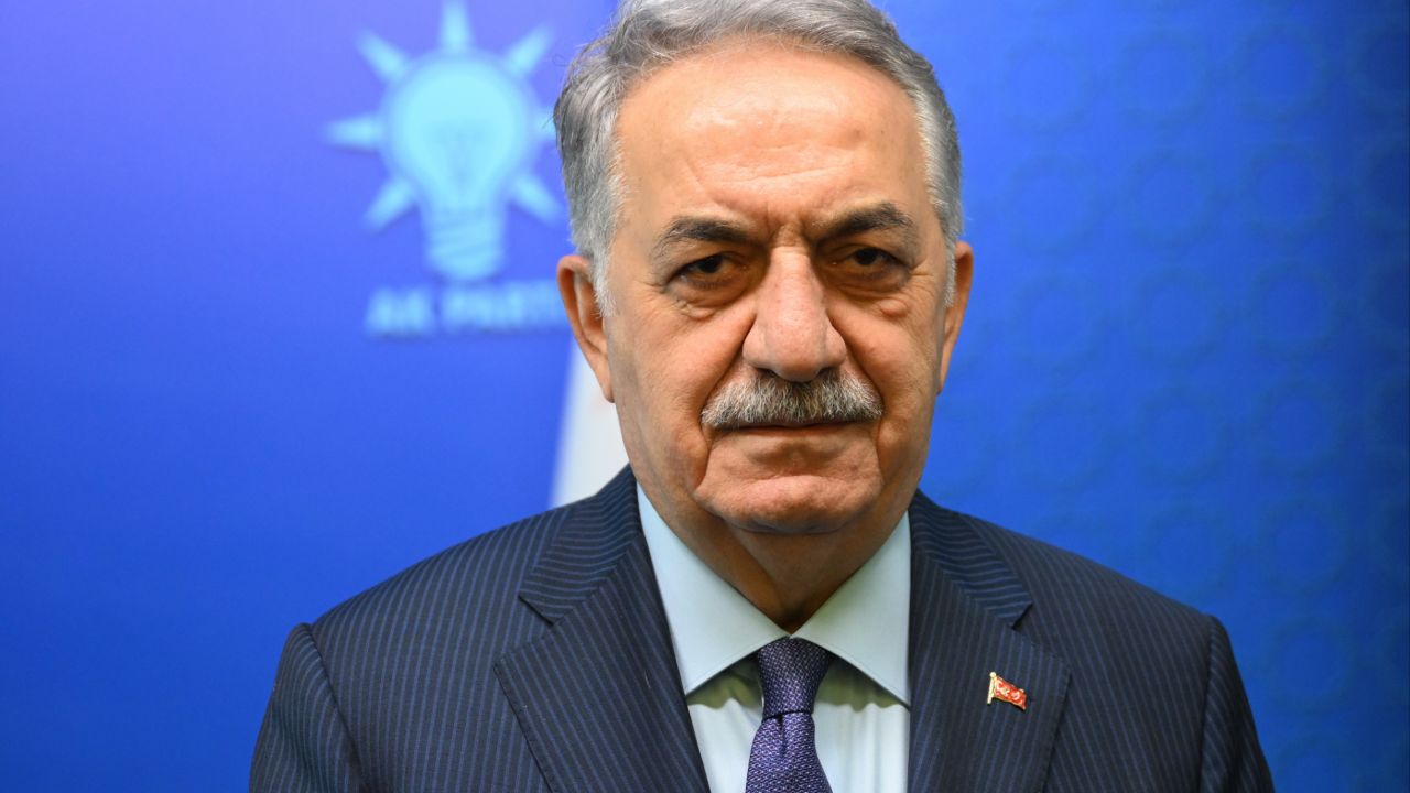 AK Parti, mutabakat arıyor! Yeni anayasa herkesin sesi olacak AK Parti, mutabakat arıyor! Yeni anayasa herkesin sesi olacak