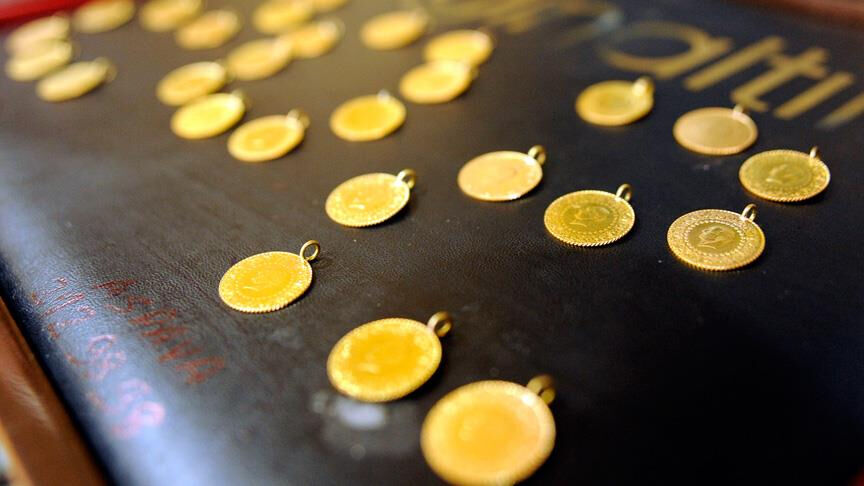 Altında beklenen sinyal geldi: Gram altın ve ons altın için rakam verildi! 