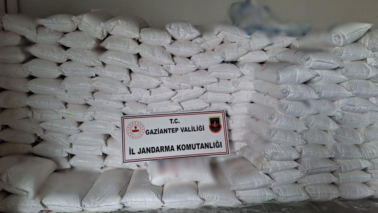 Gaziantep'te sahte deterjan operasyonu! Tonlarca ele geçirildi Gaziantep'te sahte deterjan operasyonu! Tonlarca ele geçirildi