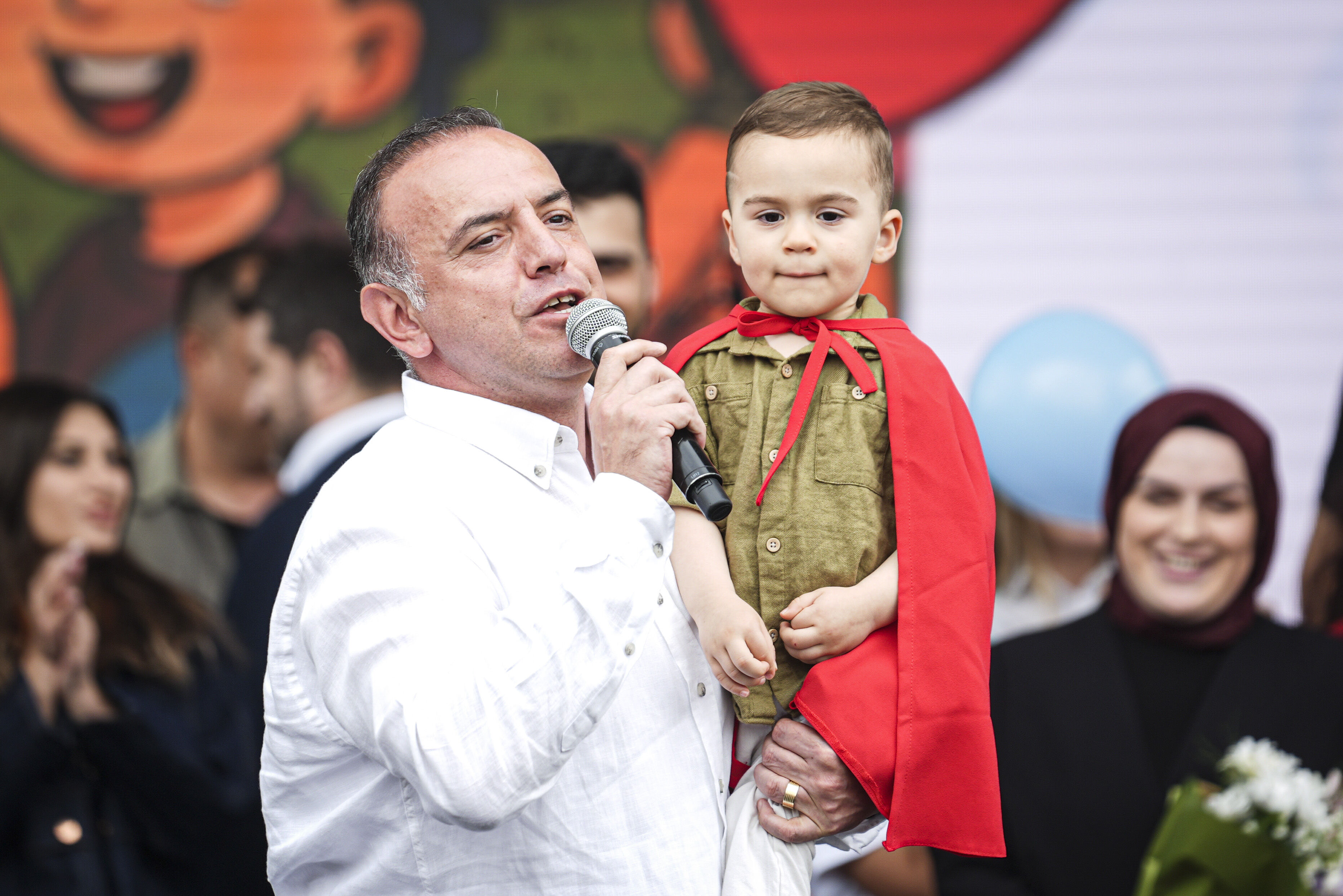 Günün en güzel haberi Sancaktepe'den... 'Gelir misiniz?' dediler yüzlerce kişi Ali Asaf için balon uçurdu - 5. Resim