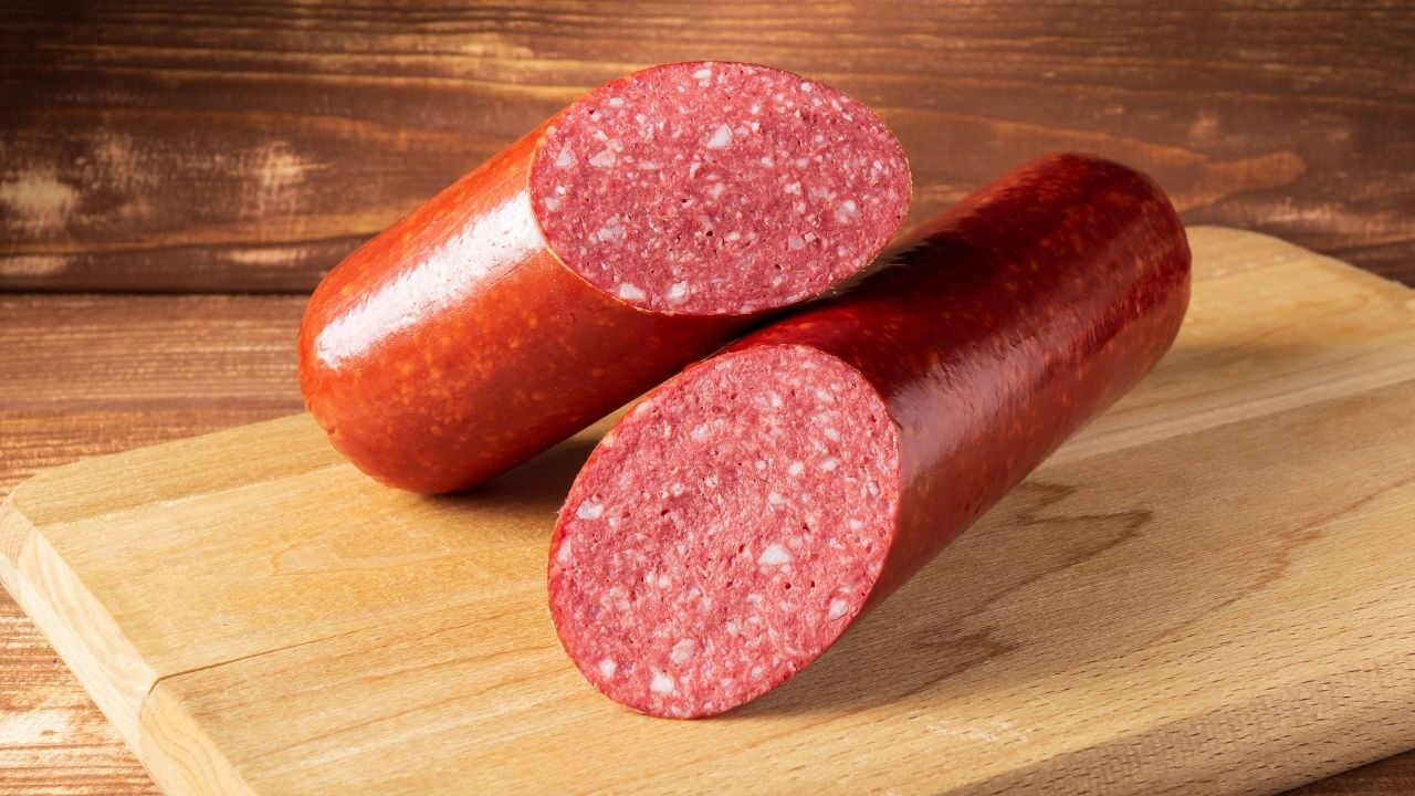 &Ccedil;iğ sucuk yemek mideye kurt d&uuml;ş&uuml;r&uuml;r m&uuml;?