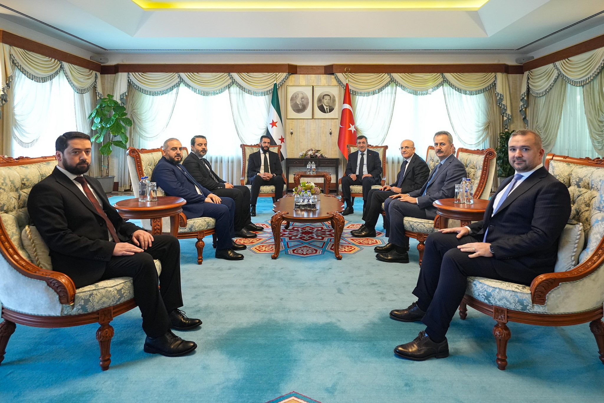 Önce İstanbul, şimdi Ankara: Suriye lideri Şara Cumhurbaşkanı Yardımcısı Yılmaz ile görüştü - 1. Resim