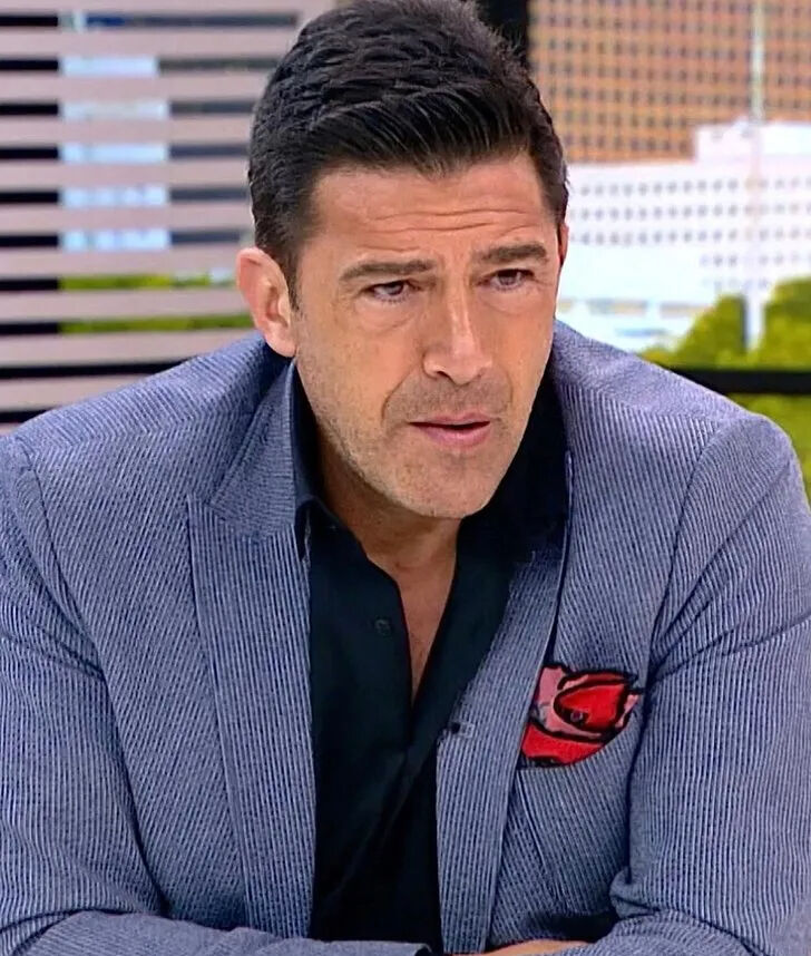 20 yıllık evlilik bitti mi? Hakan Ural'dan dikkat çeken açıklama - 2. Resim