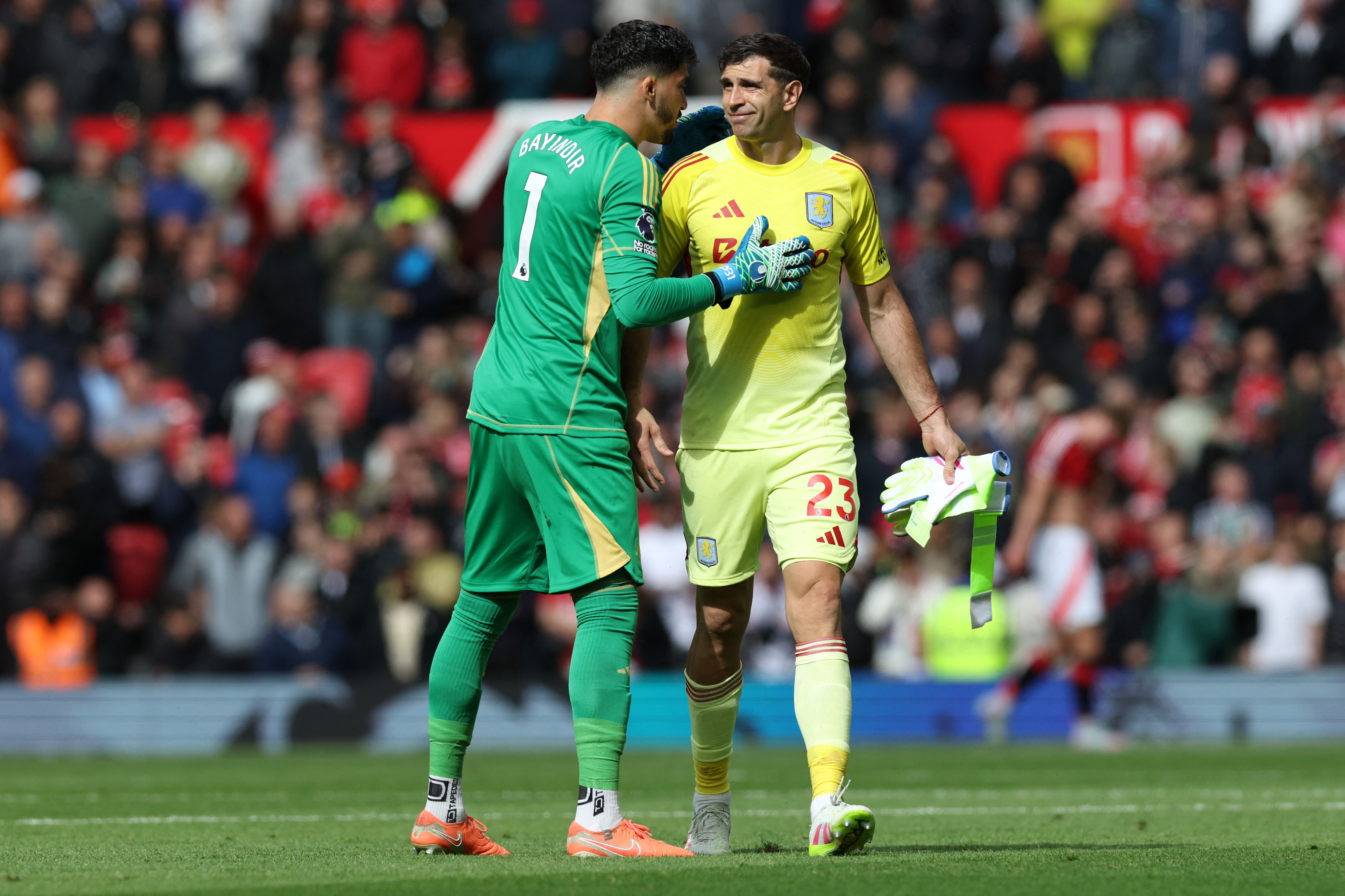 Altay Bayındır yine İngiltere'nin gündeminde! Konuk ekipten resmi şikayet geldi - 1. Resim