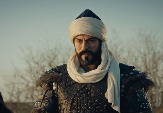 Burak Özçivit'ten ekip arkadaşlarına büyük jest! Duyanlara 'helal olsun' dedirtti - 1. Resim