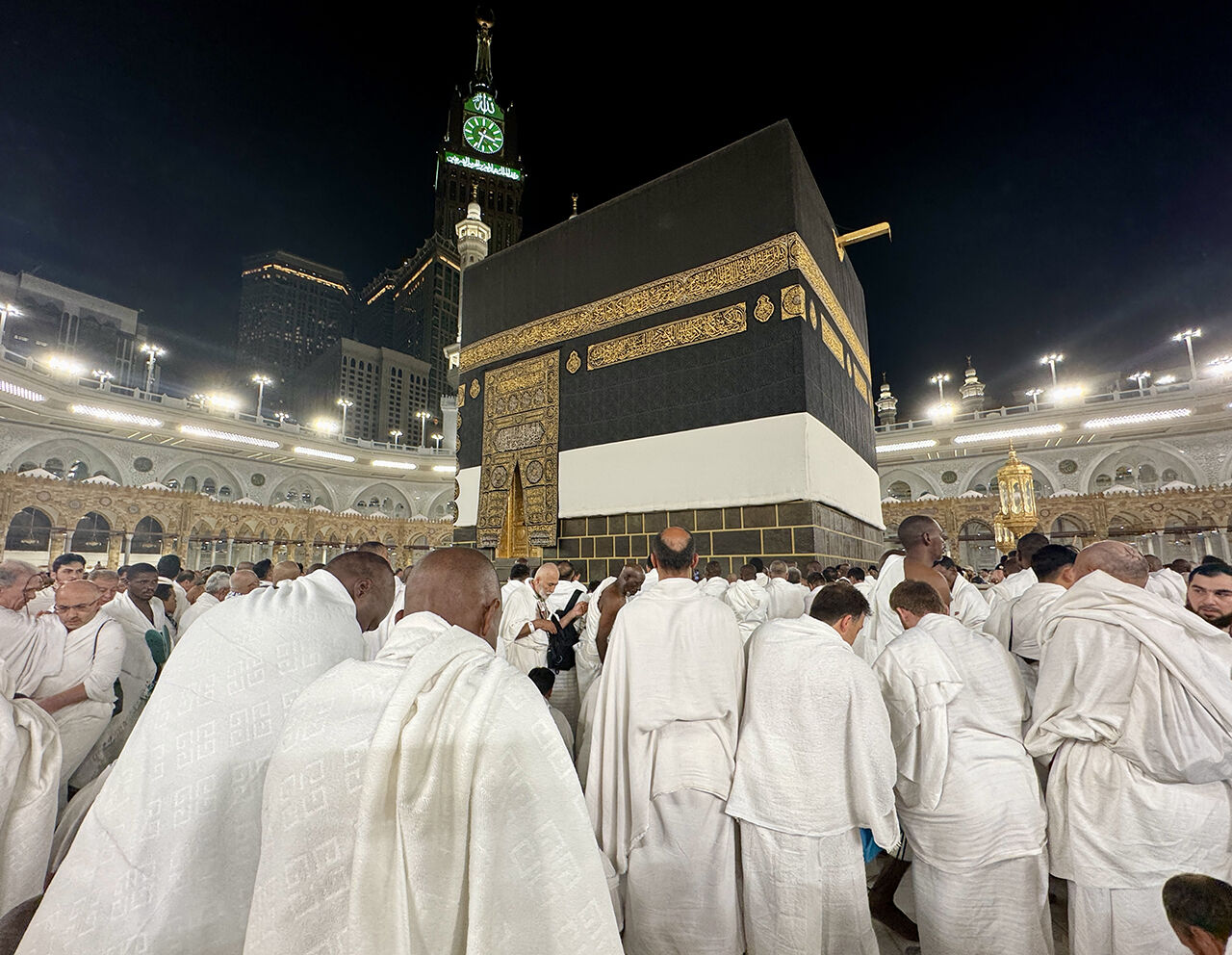 Buraya gelen her zaman gelmek istiyor! Kabe'de duygu dolu anlar yaşanıyor - 1. Resim