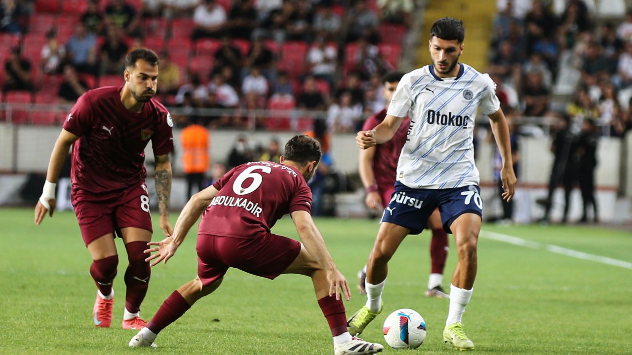 Fenerbahçe hezimete uğradı! 3 puan Hatayspor&#039;un