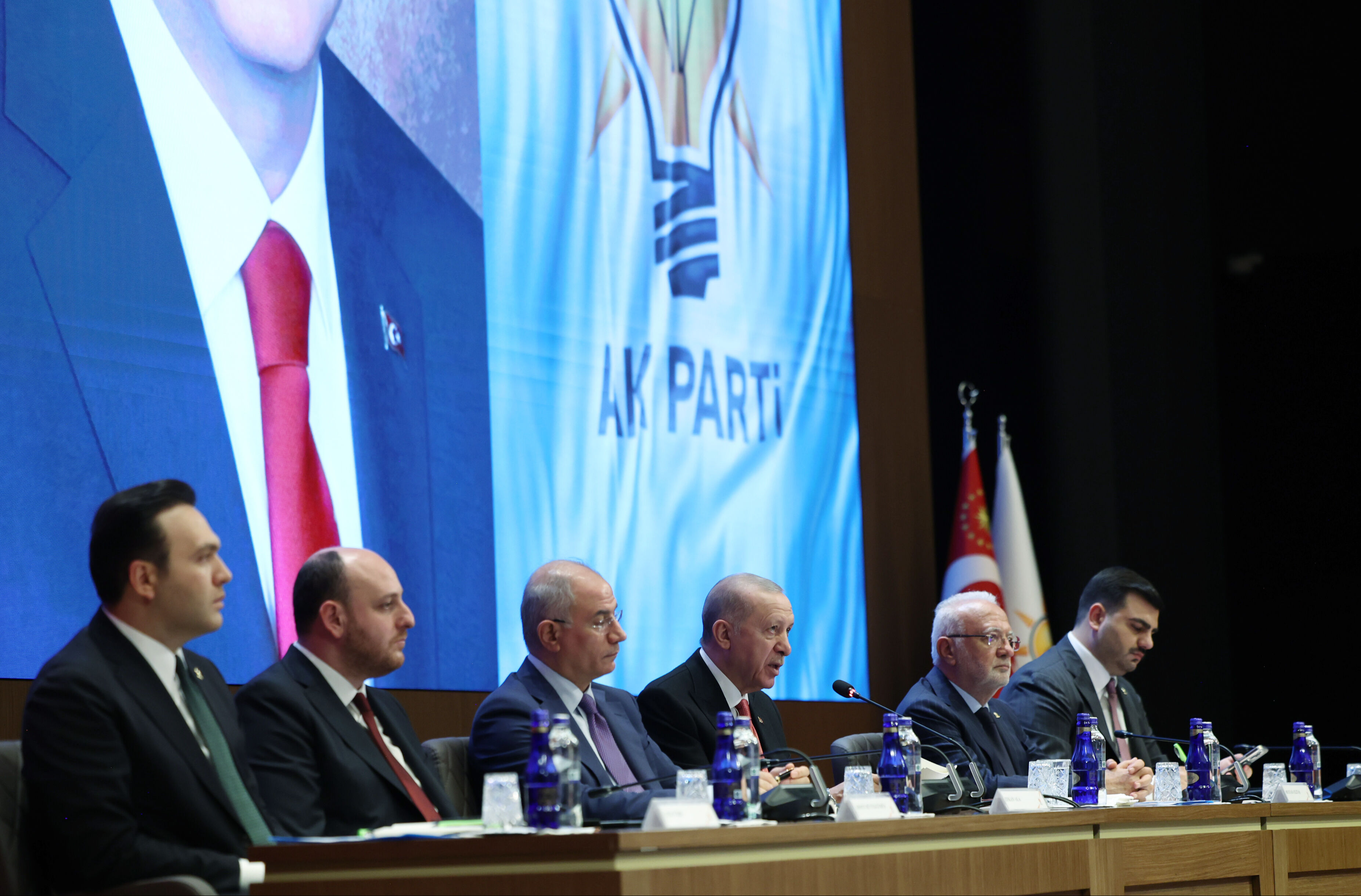 Cumhurbaşkanı Erdoğan talimat verdi: AK Parti'den yeni anayasa için hızlı adım - 1. Resim