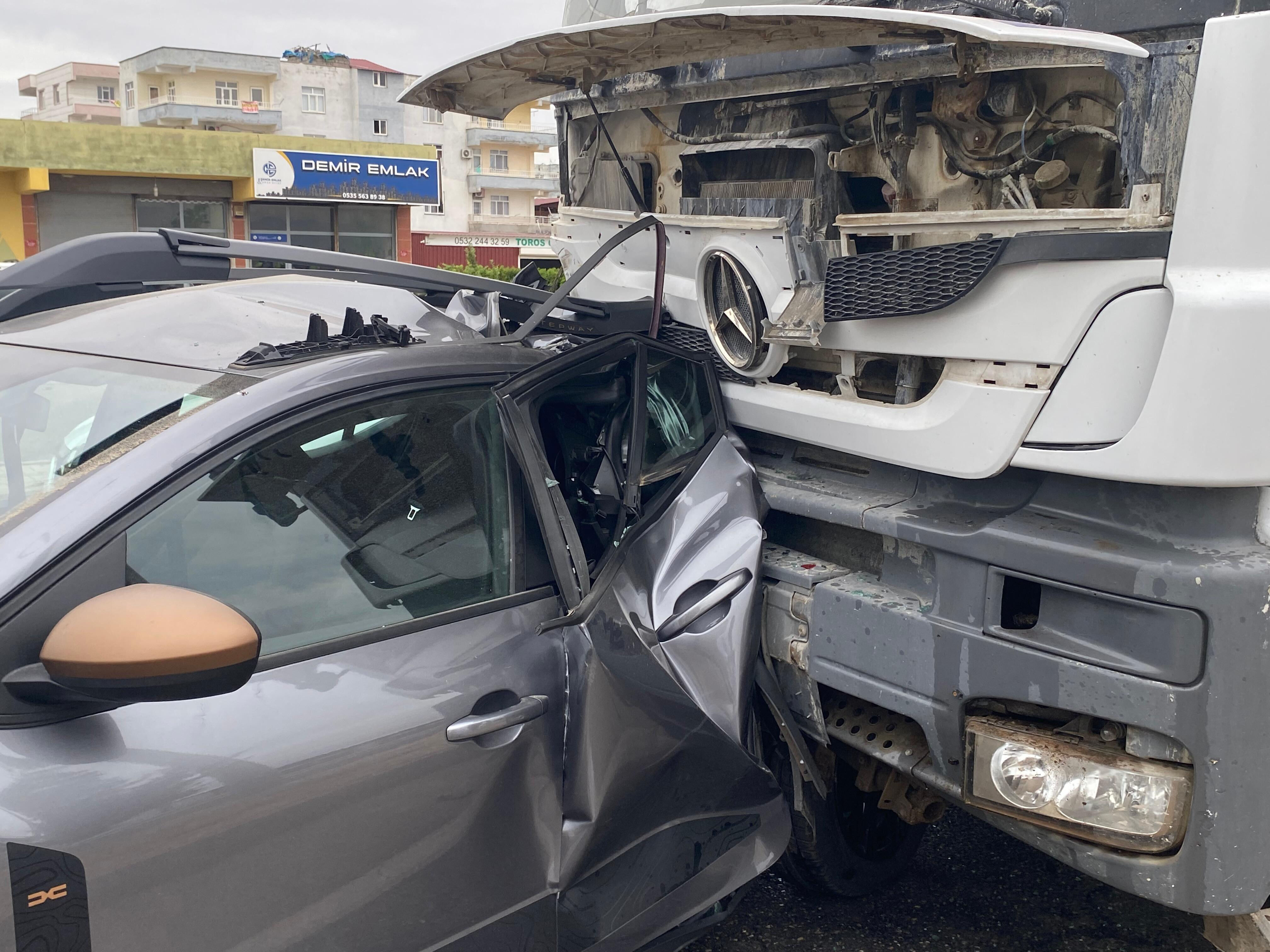 Diyarbakır'da zincirleme kaza: Çok sayıda yaralı var - 1. Resim