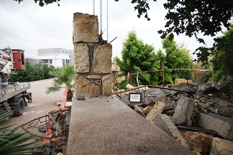 Düğün salonu faciasında acı haber! Yıkılan kemer doktorun eşini de hayattan kopardı - 1. Resim