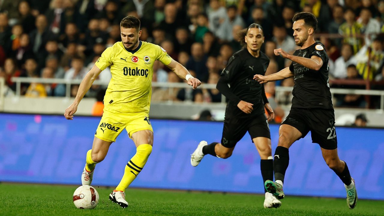 Hatayspor - Fenerbahçe hangi kanalda, nerede izlenir, saat kaçta canlı yayınlanacak? Muhtemel ilk 11'ler belli oldu! Hatayspor - Fenerbahçe hangi kanalda, nerede izlenir, saat kaçta canlı yayınlanacak? Muhtemel ilk 11'ler belli oldu!