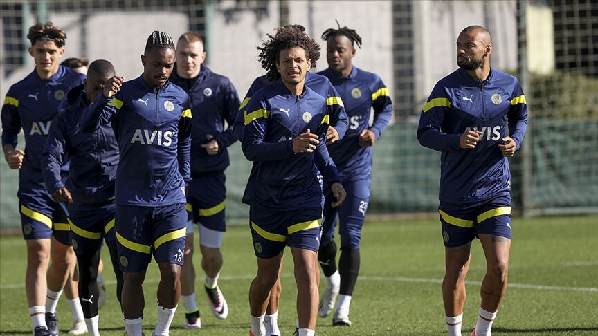 Hatayspor - Fenerbahçe maçında kimler eksik, kimler cezalı? Hatayspor-Fenerbahçe maç kadrosu netleşiyor - 1. Resim