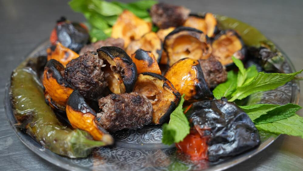 İlk kez görenler aynı soruyu soruyor! Sadece ilkbaharda yenilebiliyor... - 4. Resim