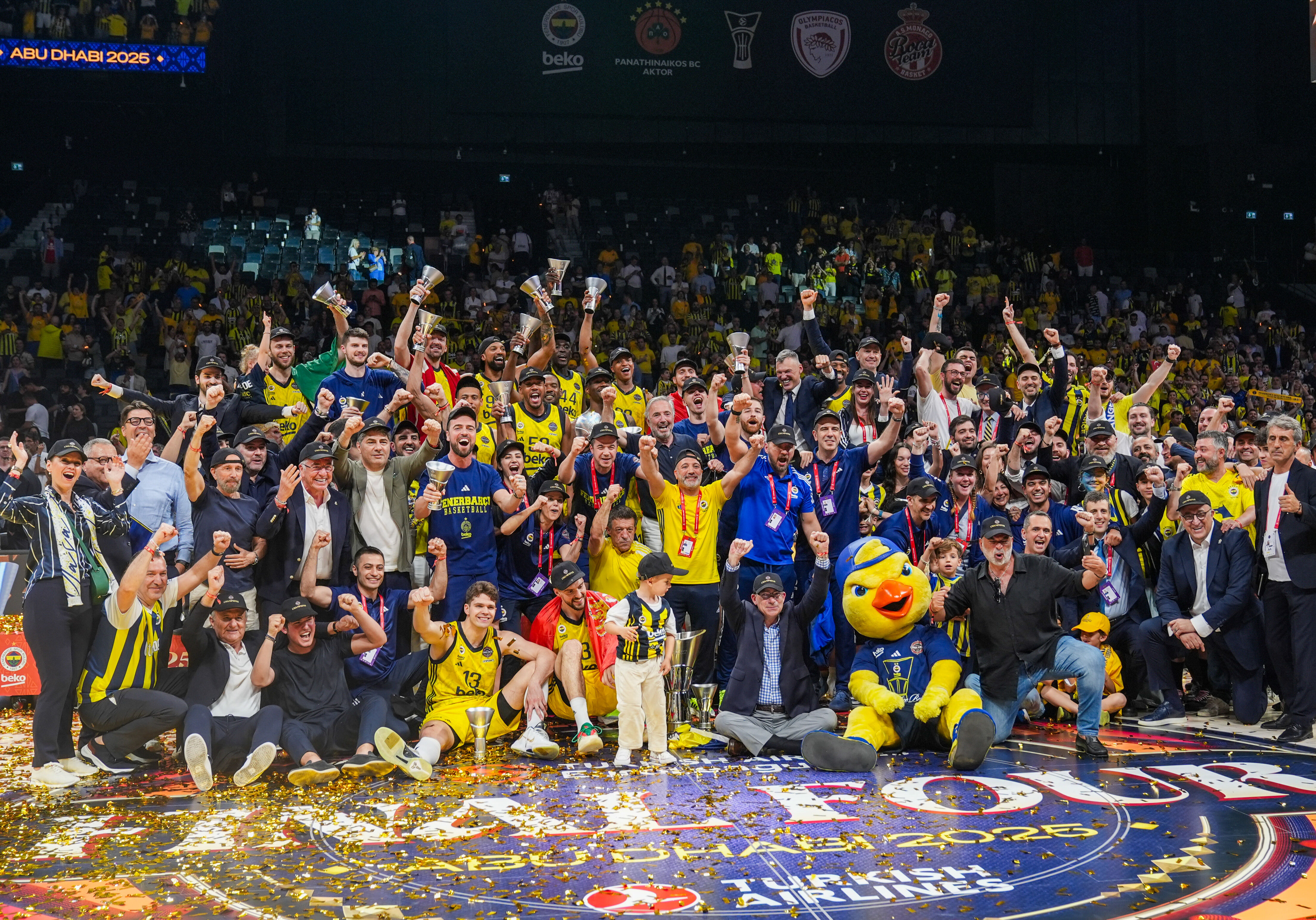 Kanarya, Euro League'de Avrupa'nın en büyüğü oldu! Şampiyon Fenerbahçe - 6. Resim