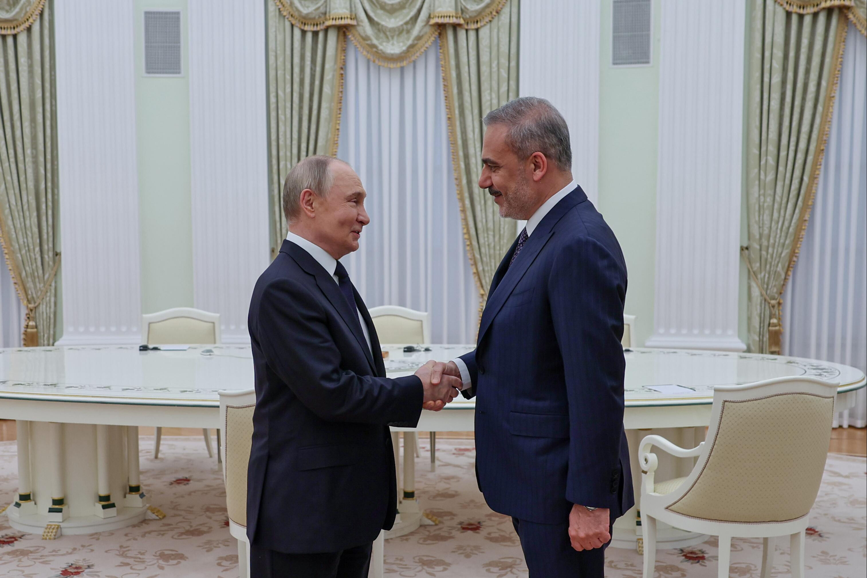 Kremlin'de kritik zirve! Hakan Fidan, Putin ile görüştü - 2. Resim