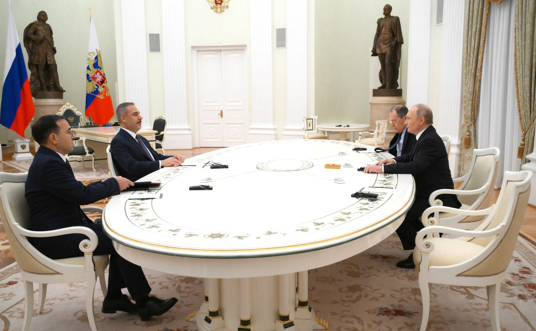 Kremlin'de kritik zirve! Hakan Fidan, Putin ile görüştü - 2. Resim