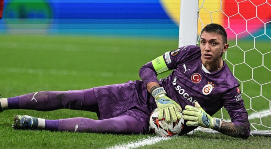Muslera futbolu bıraktı mı, bırakacak mı? Galatasaray'ın kalecisi Fernando Muslera için iddialar bitmiyor! - 3. Resim