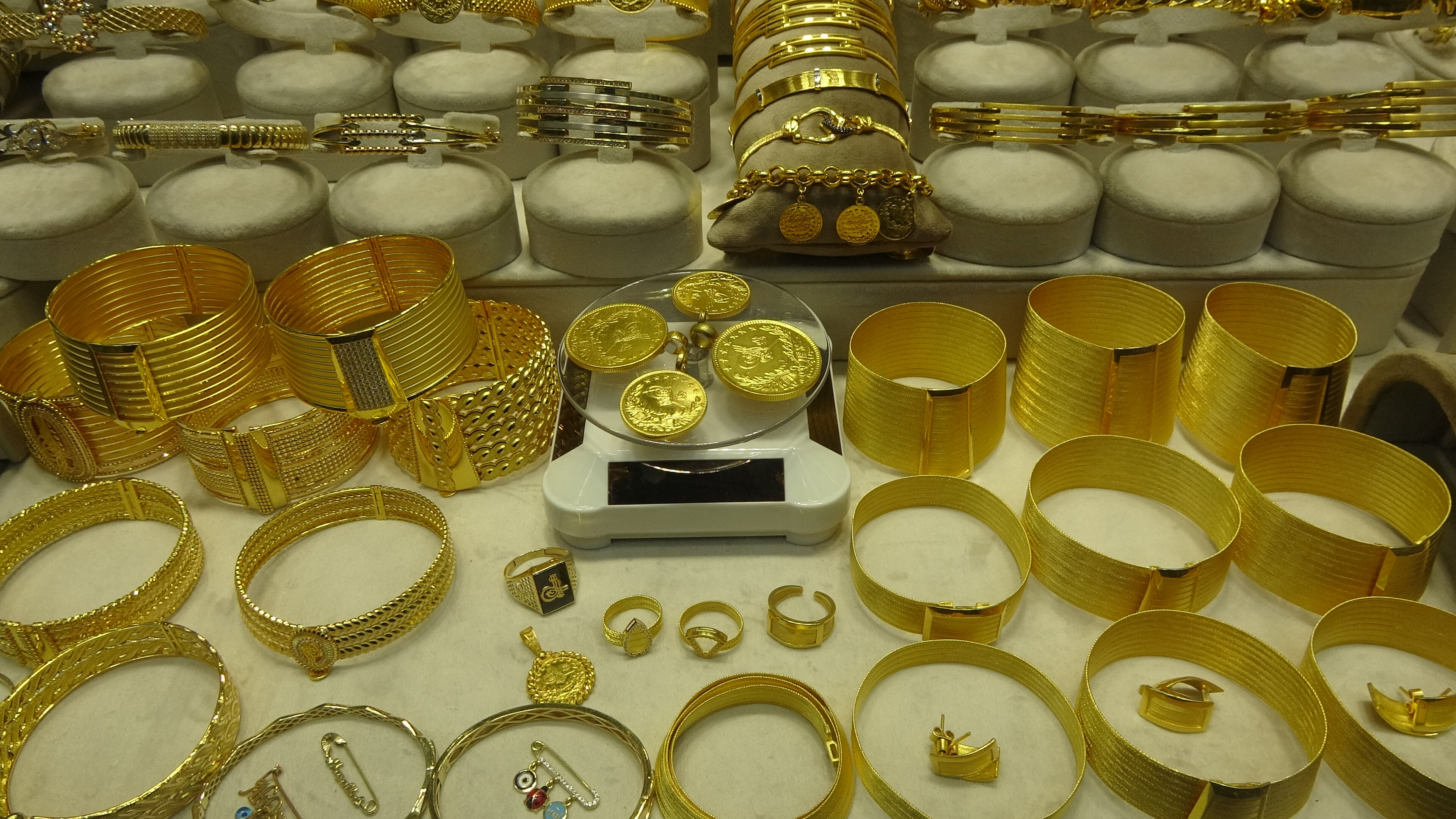 Önce rekor kıracak, sonra çakılacak! Uzman isimden çok konuşulacak altın tahmini - 6. Resim