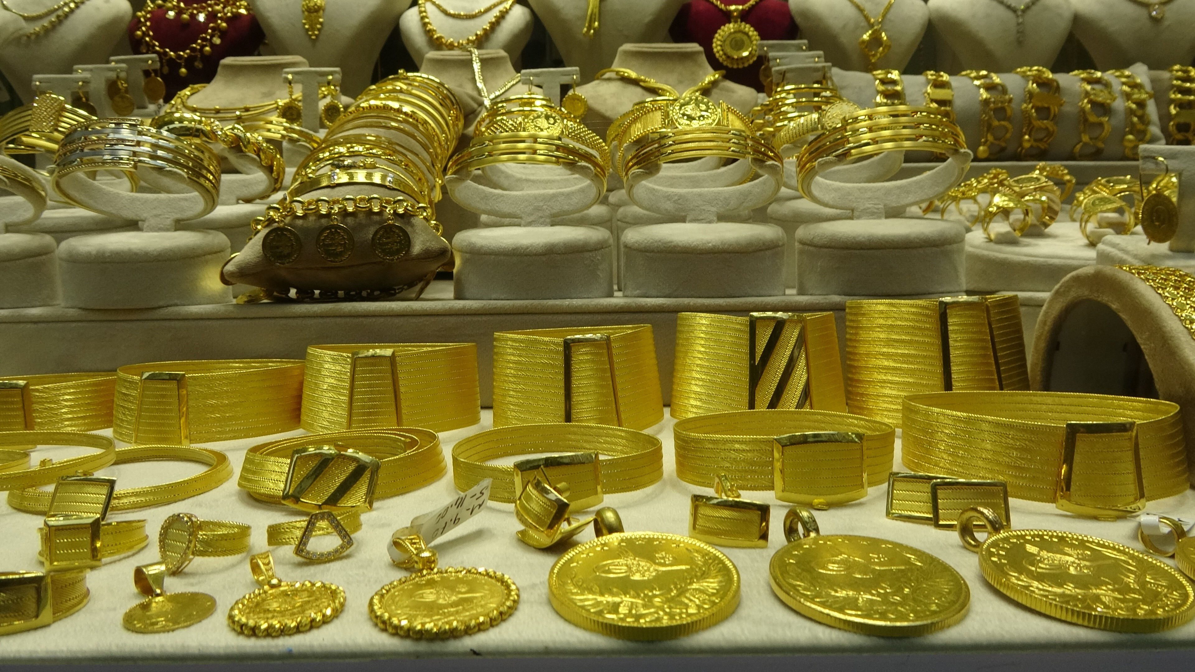 Önce rekor kıracak, sonra çakılacak! Uzman isimden çok konuşulacak altın tahmini - 2. Resim