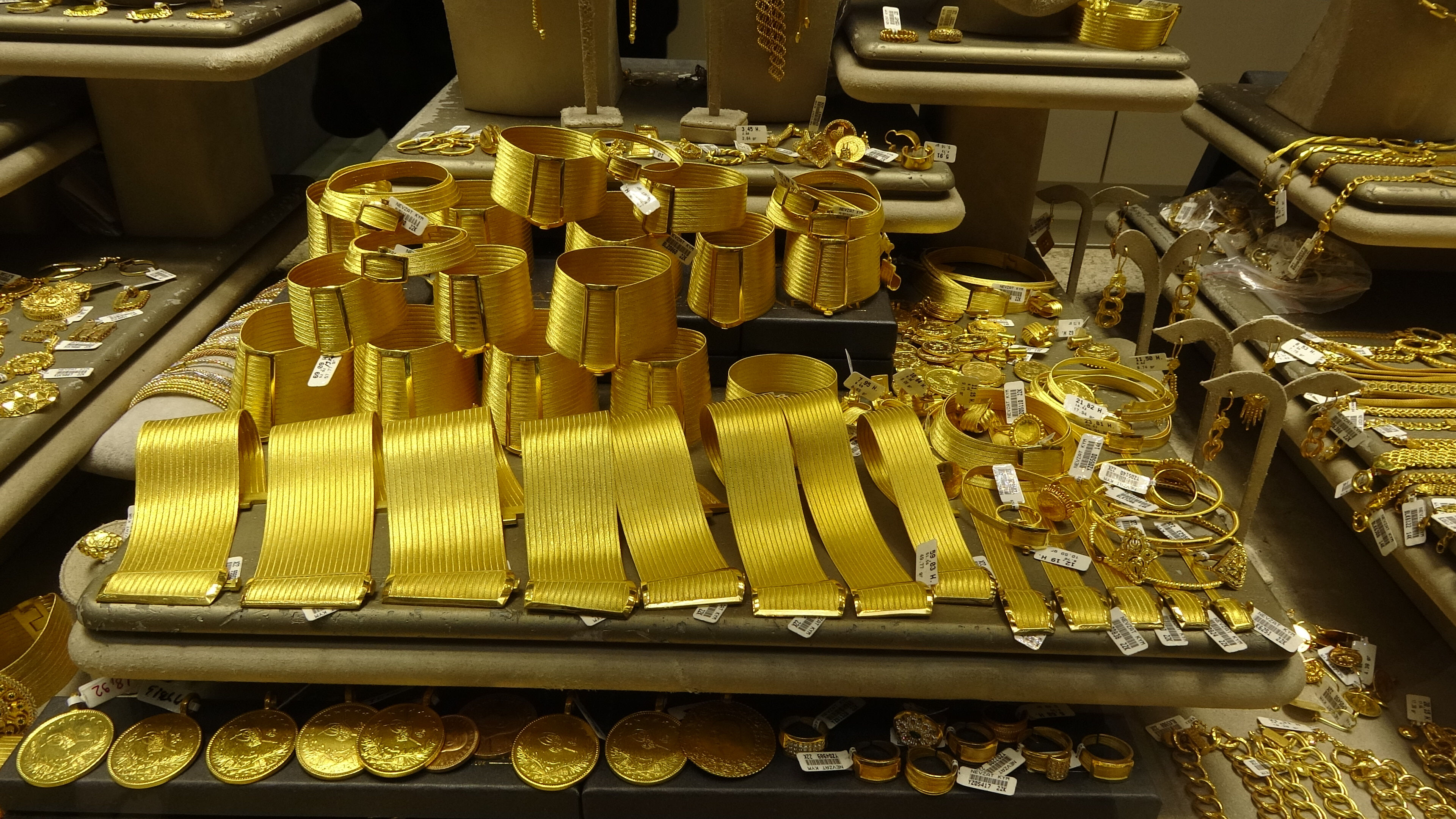 Önce rekor kıracak, sonra çakılacak! Uzman isimden çok konuşulacak altın tahmini - 4. Resim