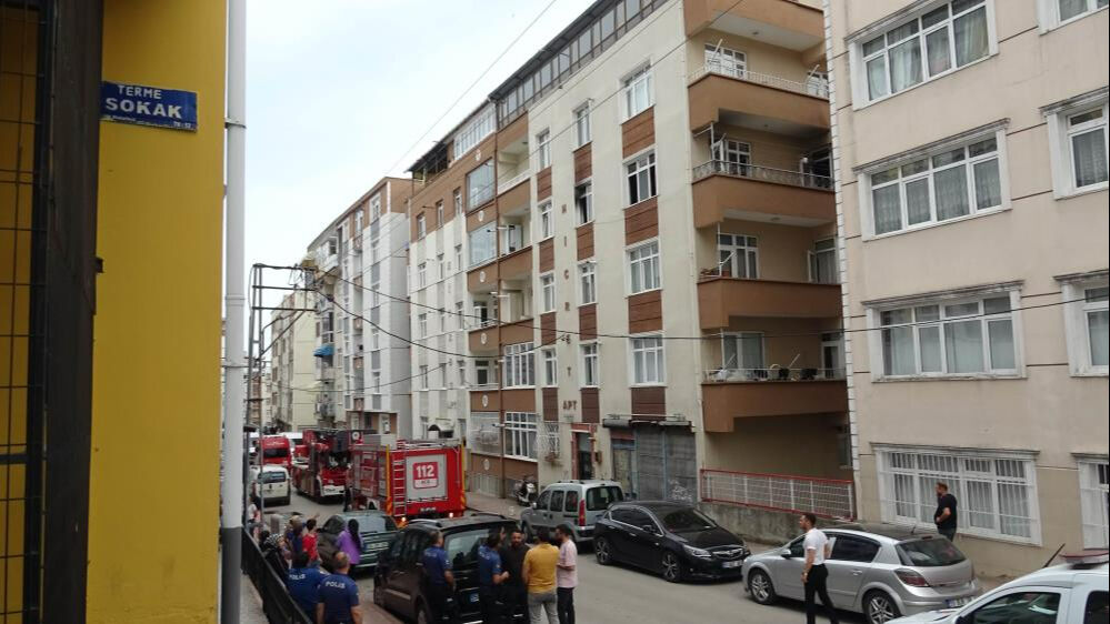 Samsun'da panik anları! Babasına kızdı, evi ateşe verdi - 2. Resim