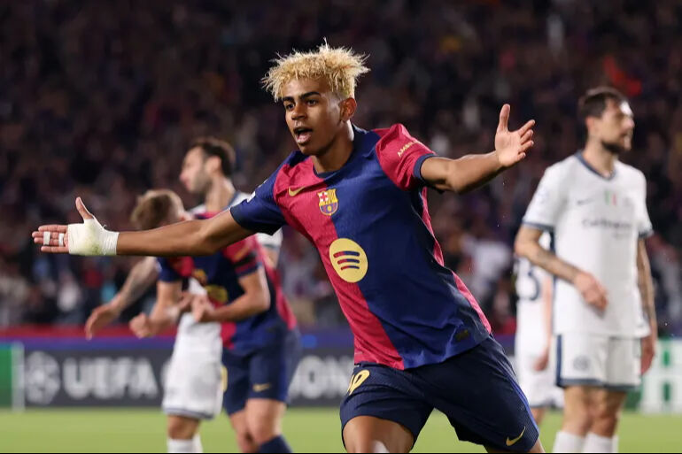 Barça'dan Lamine Yamal sürprizi! Barcelona, 17'lik yıldızı 2031'e kadar renklerine bağladı - 1. Resim