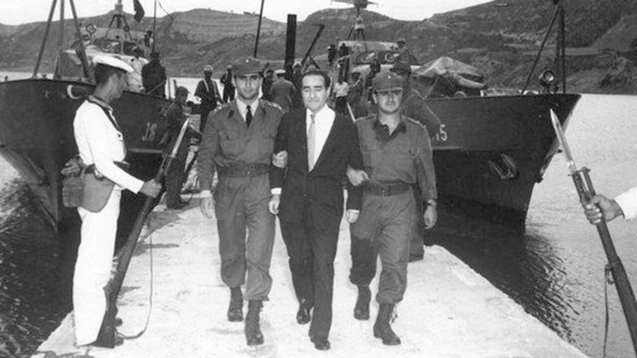 Bir ülke uyandı, demokrasi susturuldu! 27 Mayıs Darbesinin arkasındaki sırlar - 3. Resim