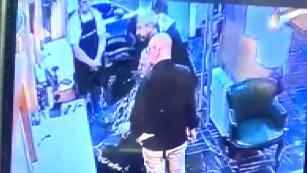 Cezaevi müdürü cinayetinden yargılanmıştı! Kardeş, kardeşi berberde vurdu - 1. Resim