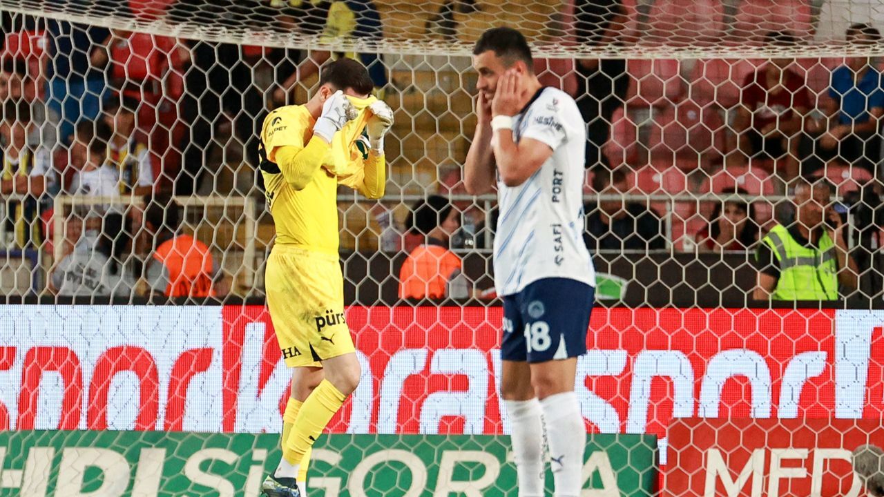 Fener hataya teslim! Sarı-lacivertliler Hatayspor&#039;dan fark yedi