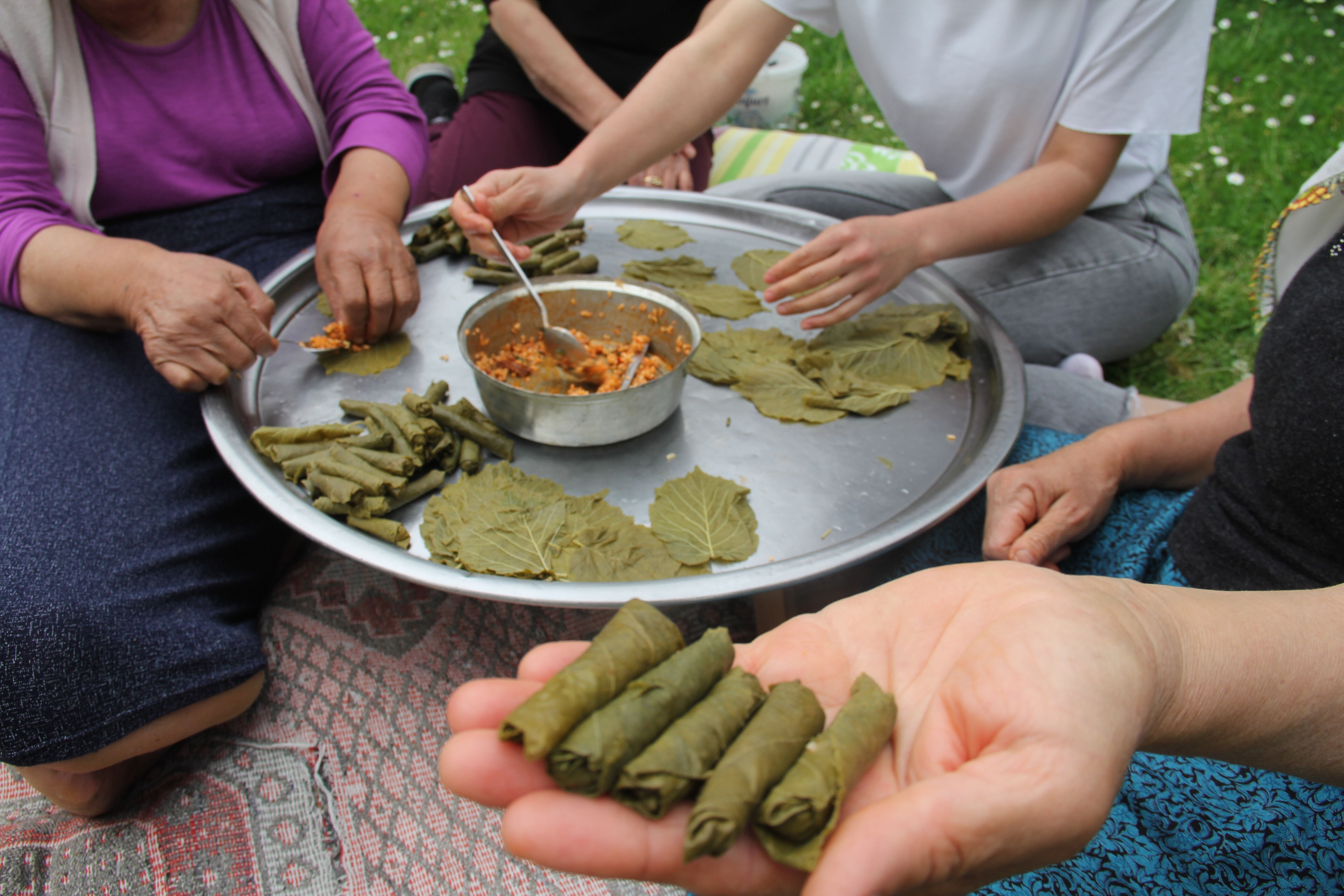 Karadeniz&rsquo;in y&ouml;resel lezzetleri arasında yer alıyor&hellip; &Ouml;nce sarması yapıldı, şimdi ise kansere umut oldu - 2. Resim
