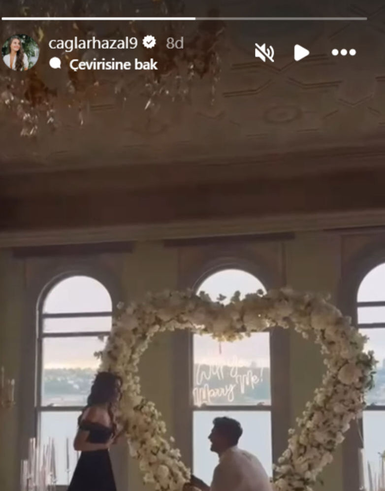 Oyuncu Hazal &Ccedil;ağlar &uuml;nl&uuml; futbolcuyla evleniyor! Paylaşımları g&uuml;ndem oldu - 3. Resim