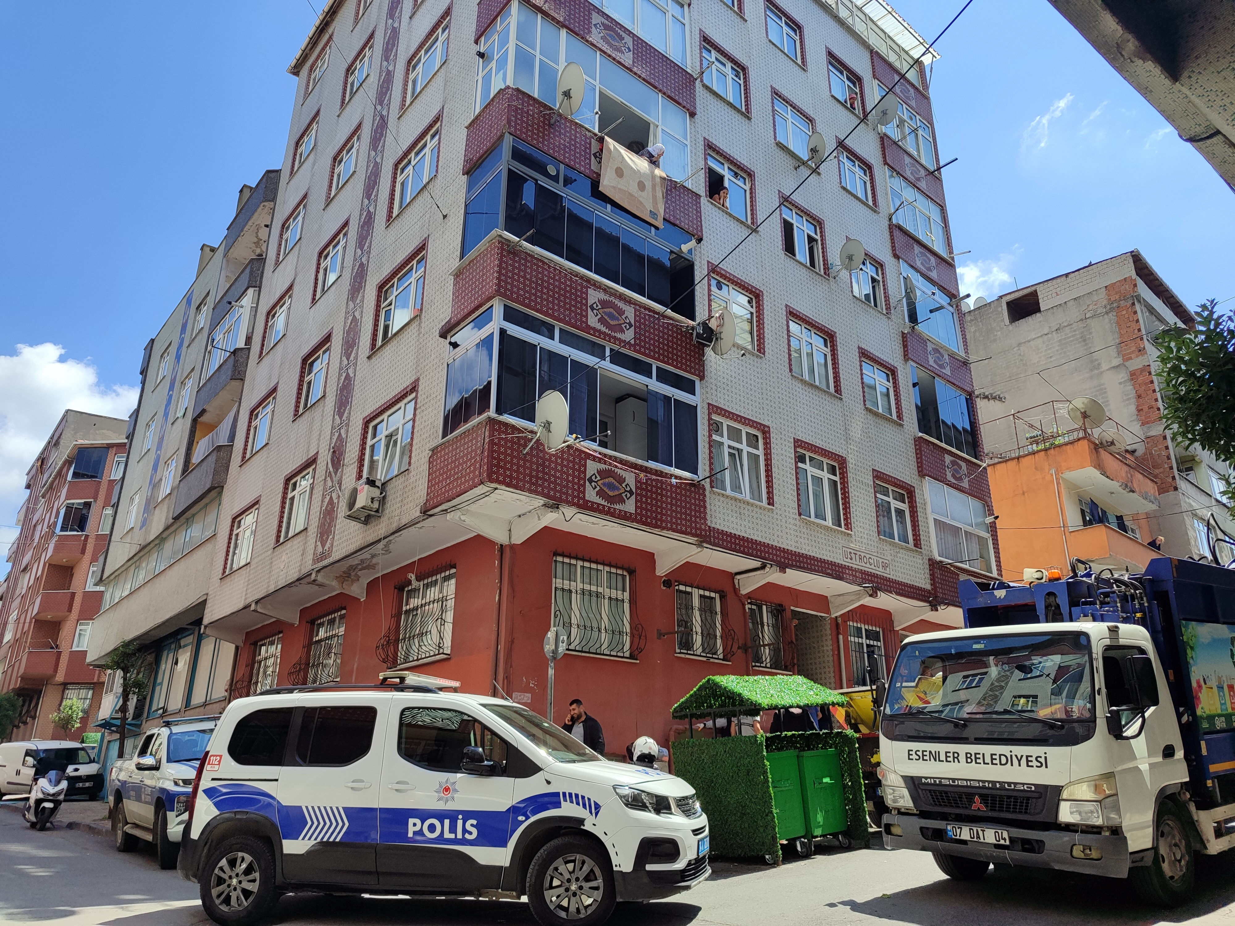 Yaşlı kadın ağlayarak engel olmaya çalıştı: Ekipler 2 gün boyunca uğraştı... - 4. Resim