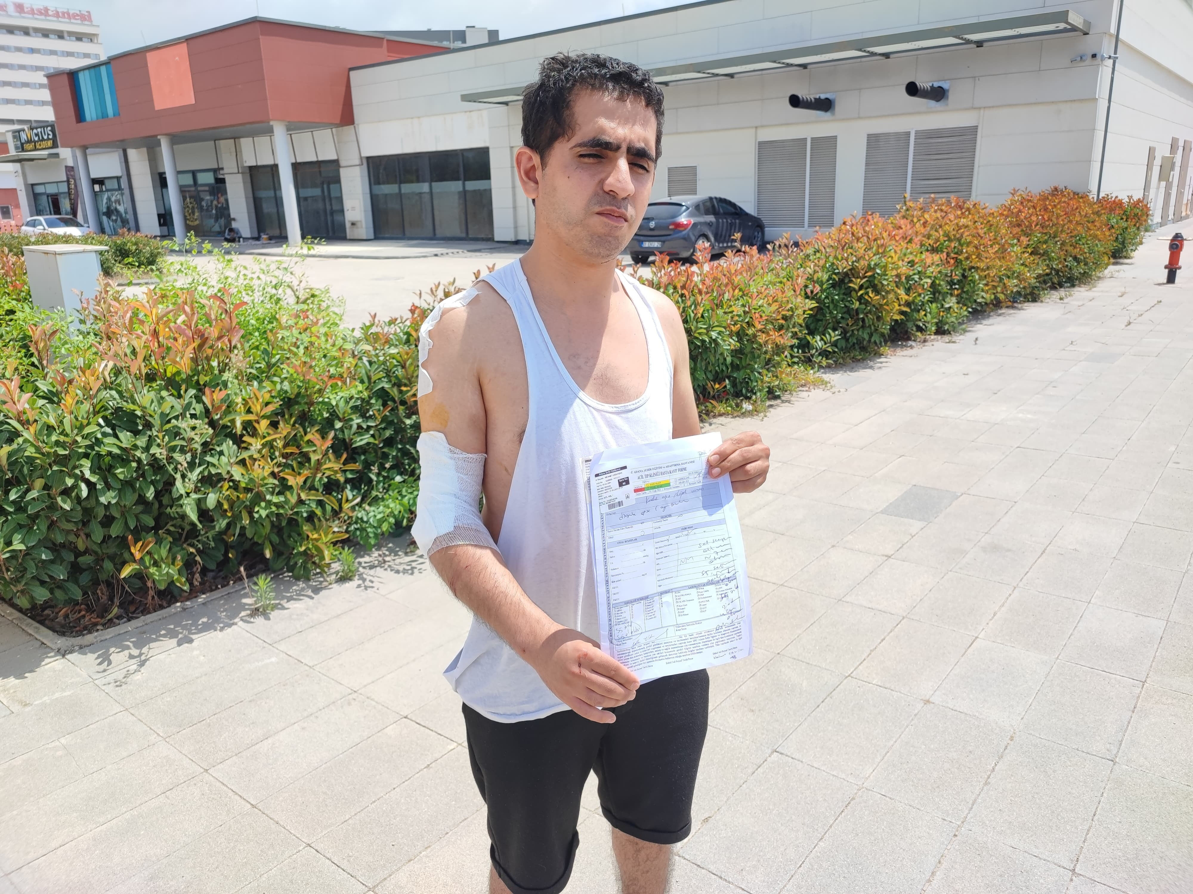 Adana’da sahipsiz köpek dehşeti! 24 yaşındaki genç kabusu yaşadı - 1. Resim