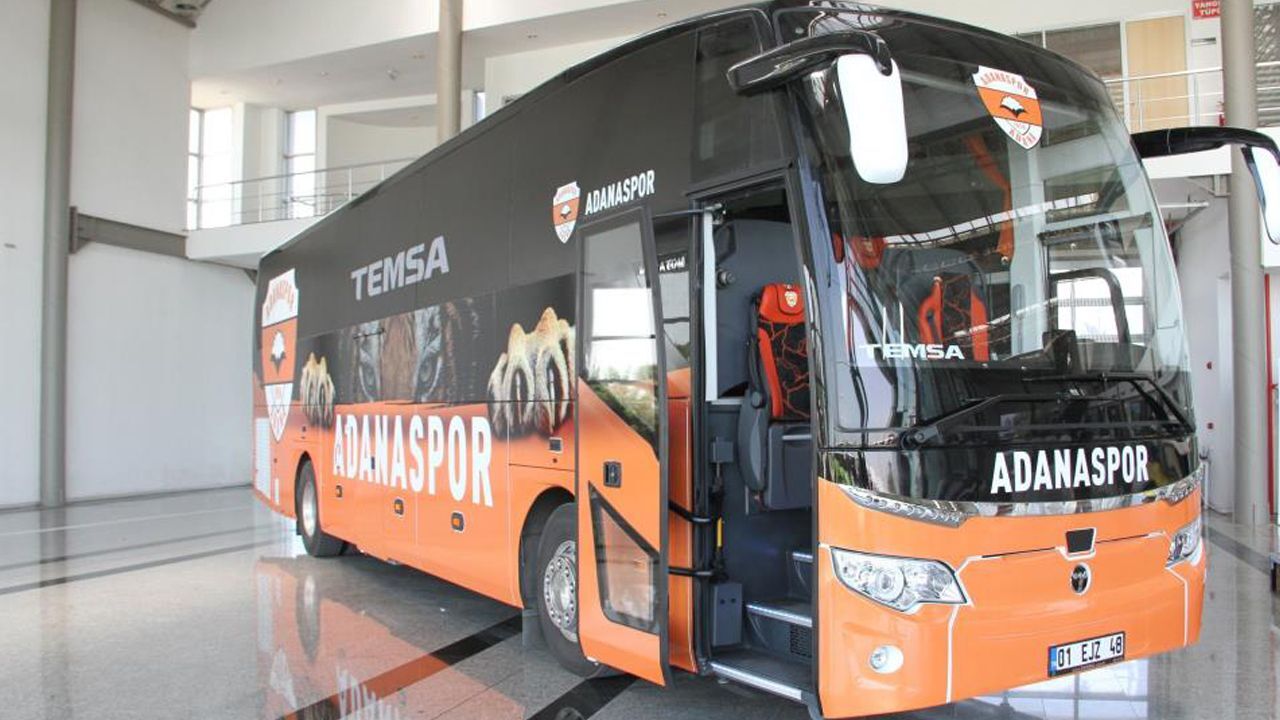 Adanaspor'a haciz! Takım otobüsü Yediemin Otoparkı'na çekildi Adanaspor'a haciz! Takım otobüsü Yediemin Otoparkı'na çekildi