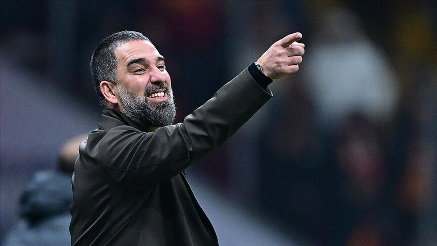 Arda Turan, Shakhtar Donetsk'e imza attı! İlk işi o yazıyı değiştirmek oldu - 1. Resim