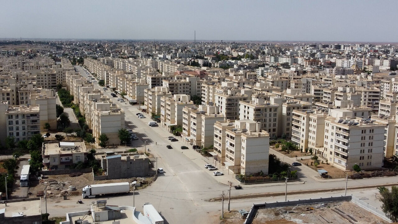 Bakan Kurum yeniden inşa edilen ilçeyi paylaştı: Terörün izlerini siliyoruz Bakan Kurum yeniden inşa edilen ilçeyi paylaştı: Terörün izlerini siliyoruz - 1. Resim