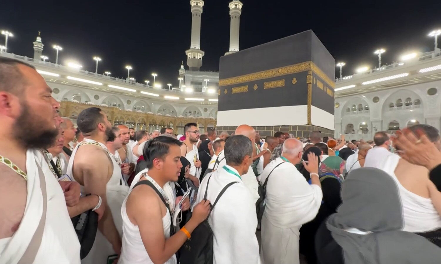 Kabe'de eller semaya açıldı! Hacı adaylarından Gazze duası - 1. Resim