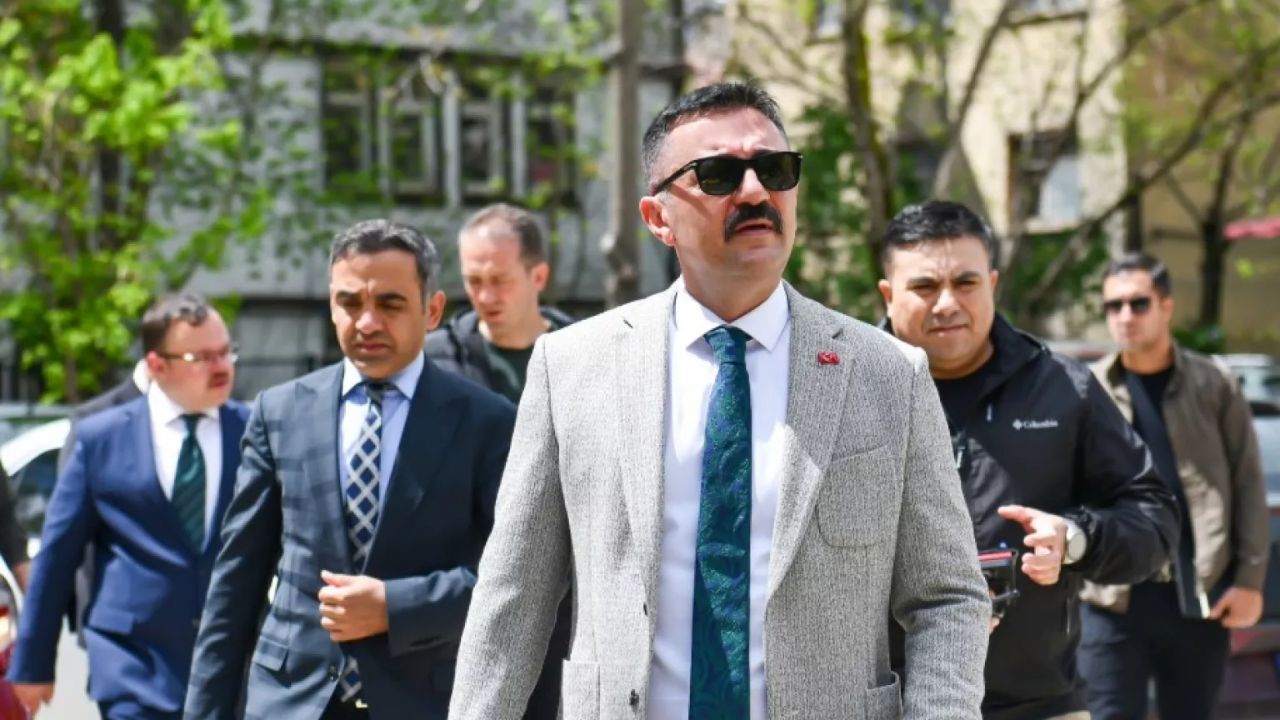 Merkeze çekilen Tunceli Valisi Bülent Tekbıyıkoğlu'na yeni görev Merkeze çekilen Tunceli Valisi Bülent Tekbıyıkoğlu'na yeni görev