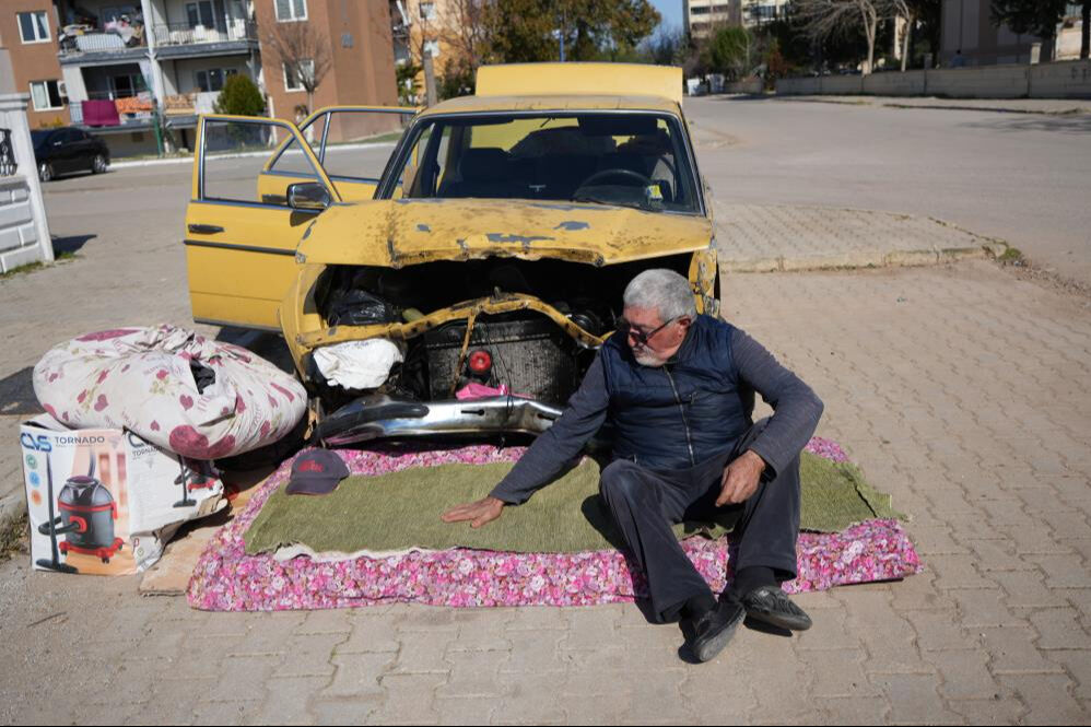 Sosyal medyada tanıştığı kadın hayatını kararttı! Barışma teklifine kandı, canını komşuları kurtardı - 6. Resim