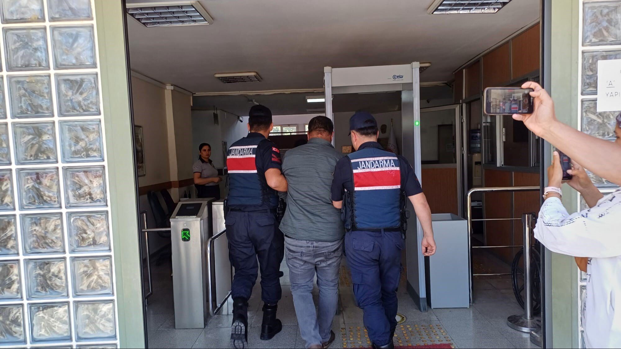 4 yaşındaki Enes'in ölümündeki düğüm çözüldü! Minik bedeni feci şekilde can vermiş - 2. Resim