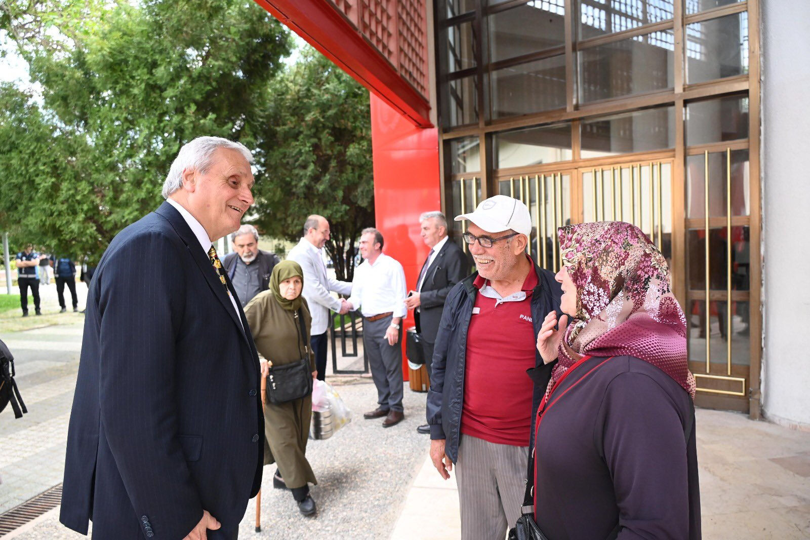 Belediyeden sürpriz adım! Şehirdeki ikinci Kent Lokantası'nı açtılar, 4 kap yemek 95 lira - 3. Resim