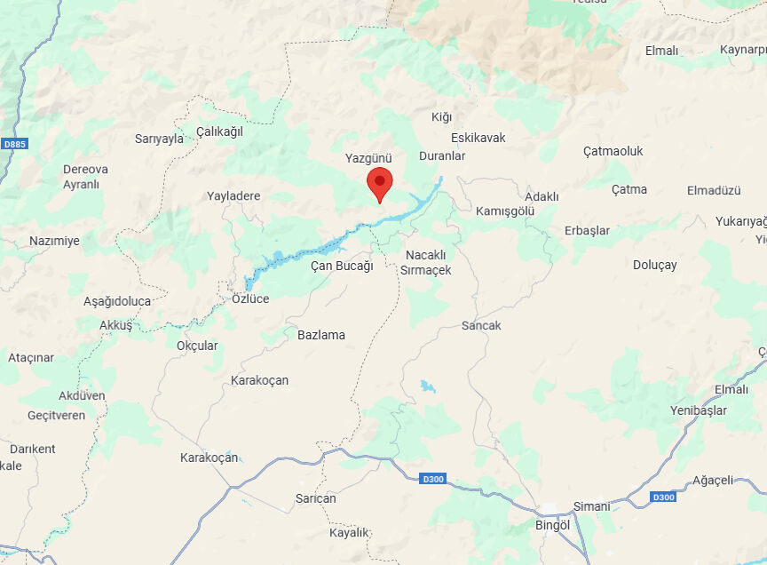 Bingöl'de şiddetli deprem! Halk paniğe kapıldı - 1. Resim