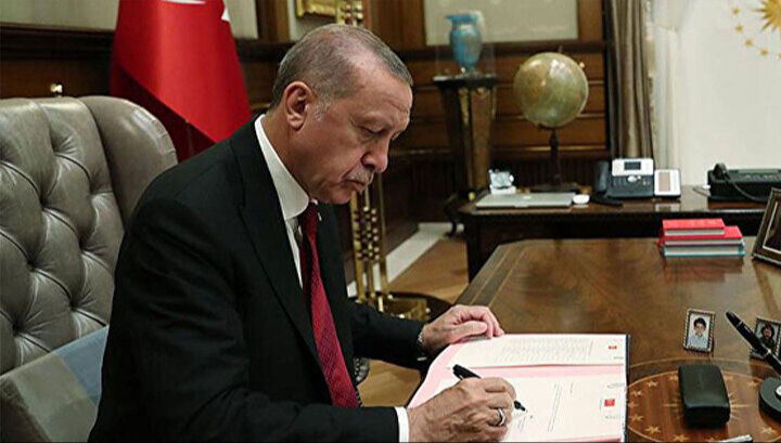 Bugünkü Resmi Gazete kararları neler? 29 Mayıs Perşembe yeni atanan ve görev yeri değişen kaymakamlar listesi... Bugünkü Resmi Gazete kararları neler? 29 Mayıs Perşembe yeni atanan ve görev yeri değişen kaymakamlar listesi... - 3. Resim