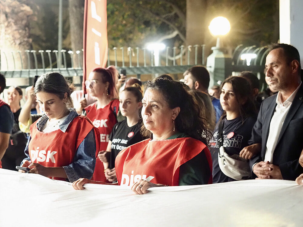 İzmir'de 23 bin işçi grev başlattı! Ulaşım başta olmak üzere birçok hizmet duracak... - 8. Resim