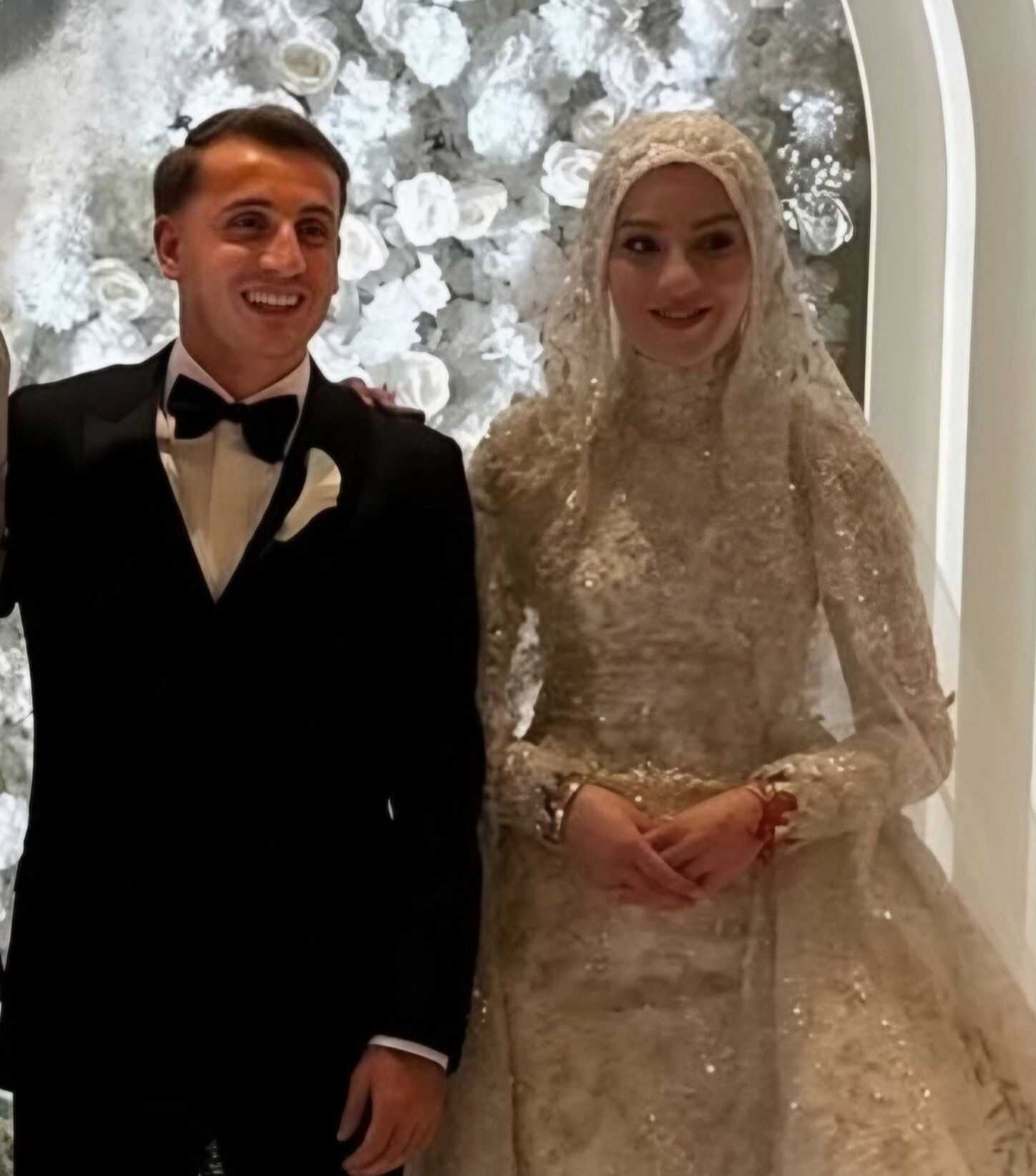 Kerem Aktürkoğlu dünya evine girdi! Eşi Ceren Azak kimdir? - 1. Resim