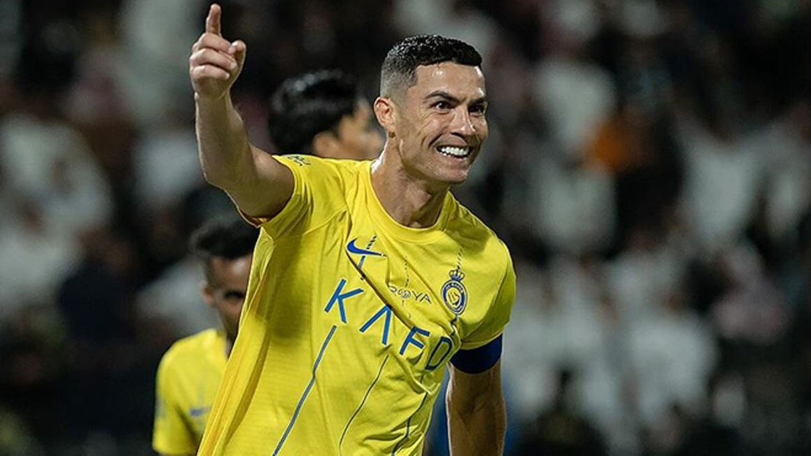 Suudi Arabistan, Cristiano Ronaldo'yu bırakmak istemiyor! - 1. Resim