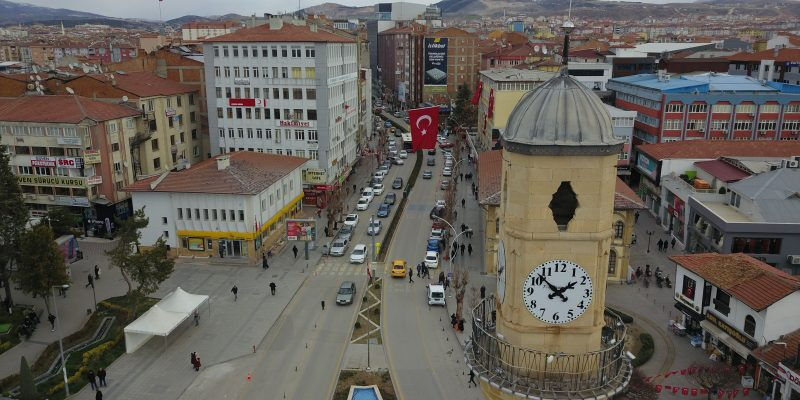 Aynı şehirde 2 farklı noktada başıboş köpek saldırısı! Biri çocuk 2 kişi yaralandı Aynı şehirde 2 farklı noktada başıboş köpek saldırısı! Biri çocuk 2 kişi yaralandı - 1. Resim