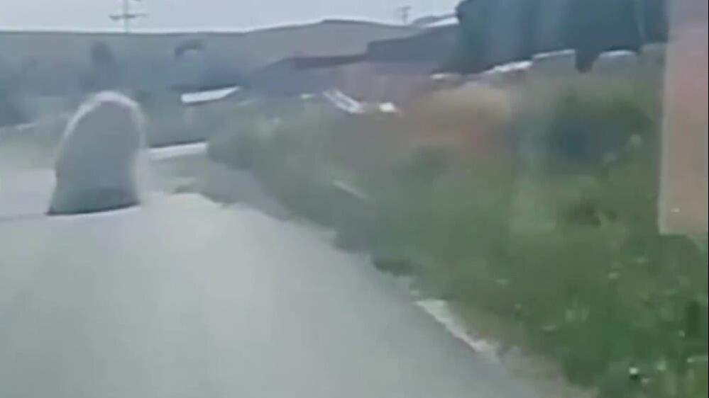 Denizli'de faciaya ramak kala: Tonlarca ağırlıktaki mermer altında ezilmekten son anda kurtuldu Denizli'de faciaya ramak kala: Tonlarca ağırlıktaki mermer altında ezilmekten son anda kurtuldu - 2. Resim